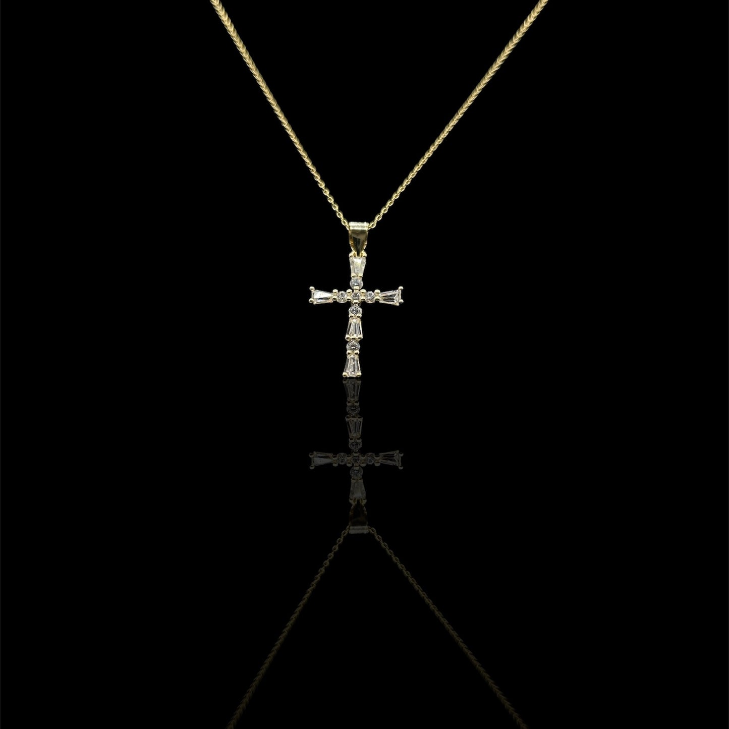 Special Cut Cross W/ Chain