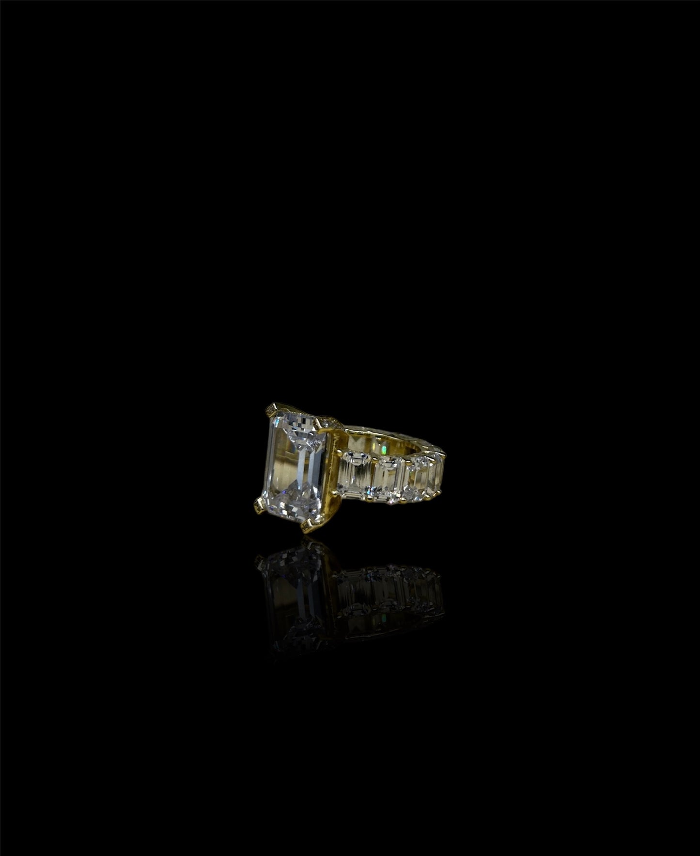 RING MODEL 002