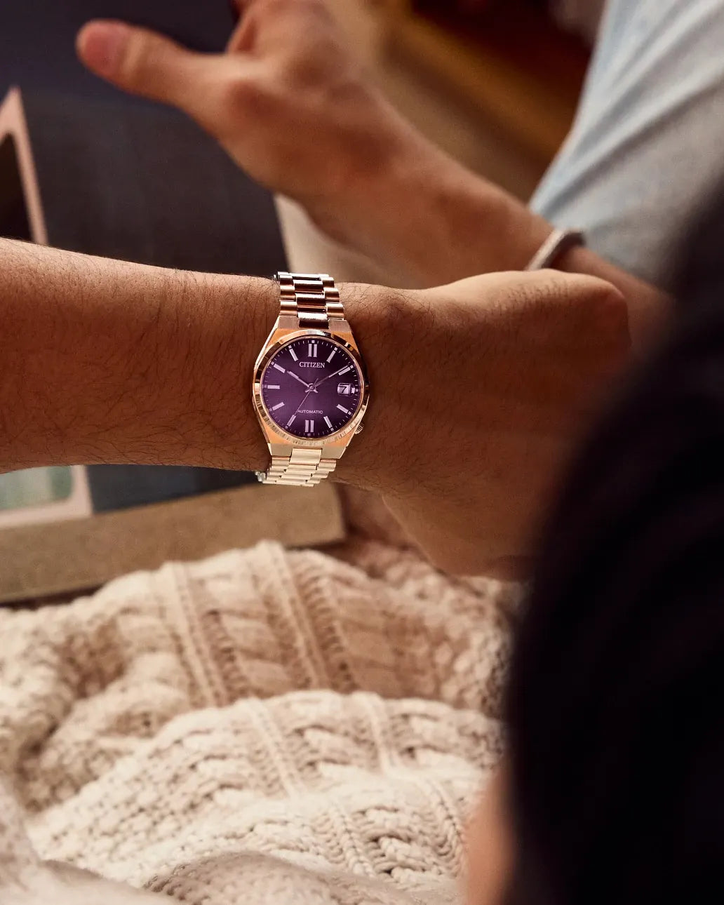 Citizen NJ0200-50W — TSUYOSA 37mm — fotografía oficial 2